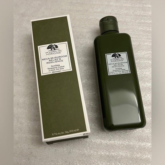 Origins Mega-Mushroom Relief & Resilience Soothing Treatment Lotion - Picture 1 of 3